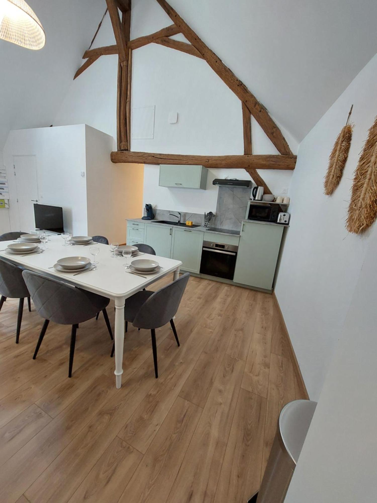 Appartements L'Hirondelle Beaugency Exteriör bild