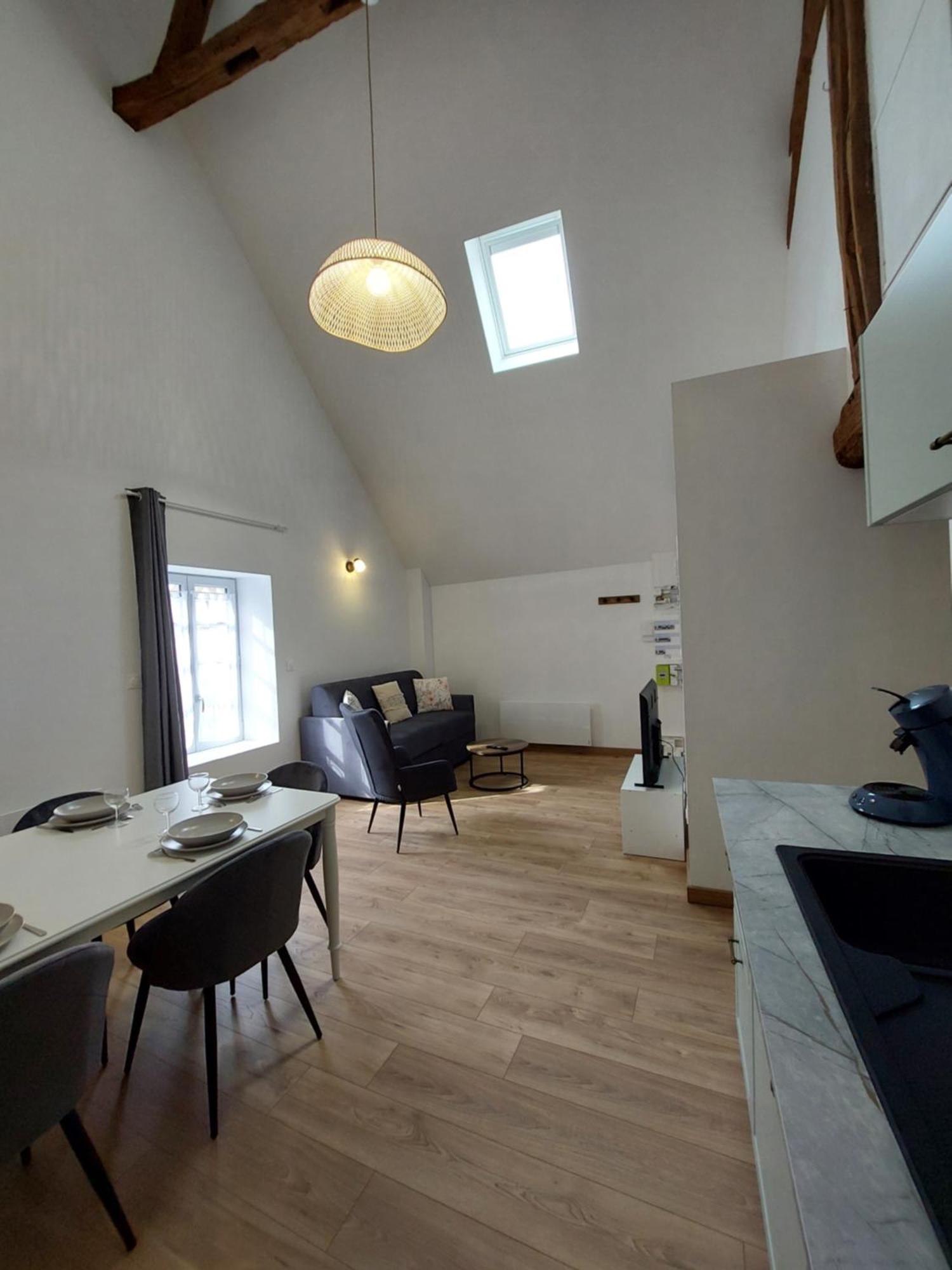 Appartements L'Hirondelle Beaugency Exteriör bild